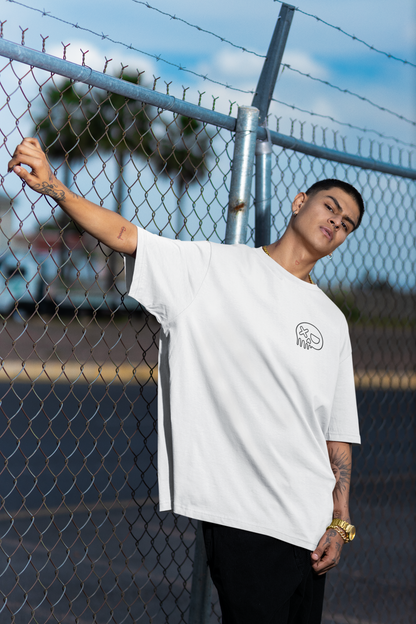 MALO BORDADO - CAMISETA OVERSIZED